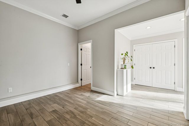 65 Beachfern Road, Center Moriches, NY 11934