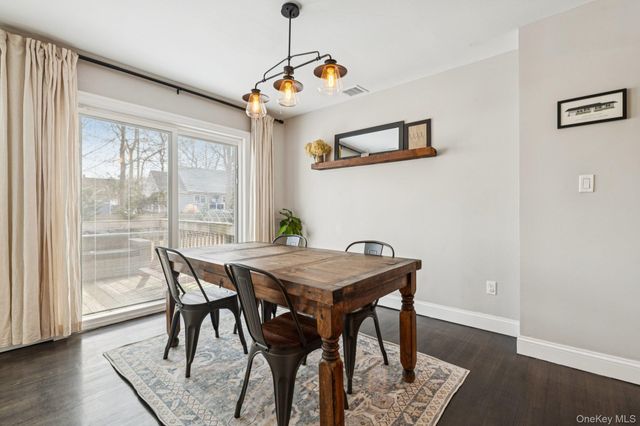 65 Beachfern Road, Center Moriches, NY 11934