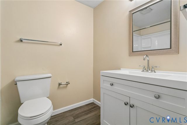 91 Stanley Dr, Newport News, VA 23608