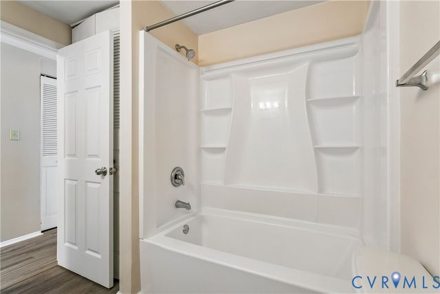 91 Stanley Dr, Newport News, VA 23608