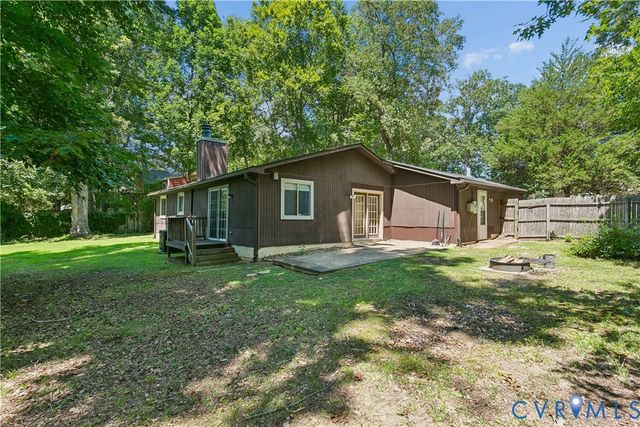 91 Stanley Dr, Newport News, VA 23608
