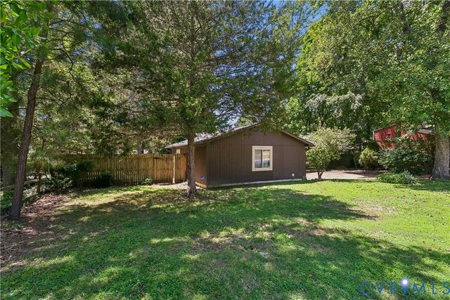 91 Stanley Dr, Newport News, VA 23608