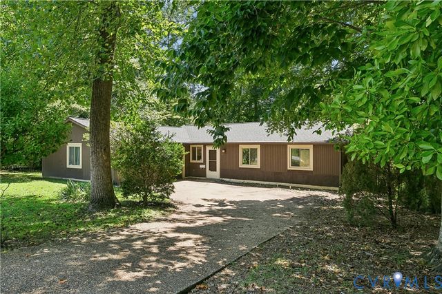 91 Stanley Dr, Newport News, VA 23608