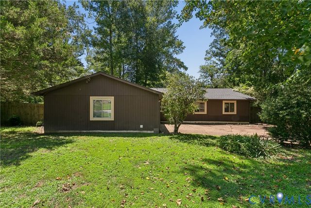 91 Stanley Dr, Newport News, VA 23608
