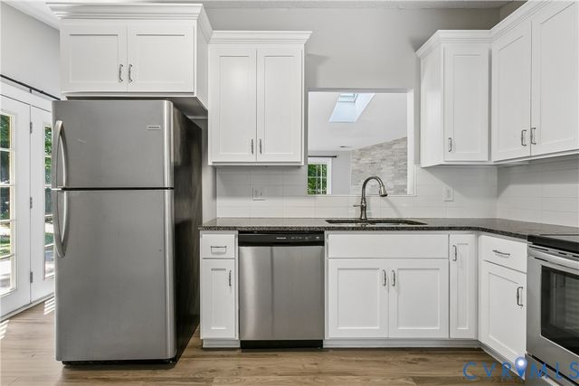 91 Stanley Dr, Newport News, VA 23608