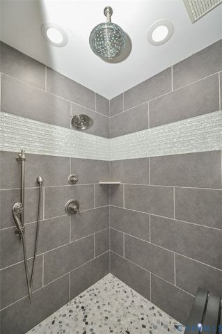 9051 Laurel Branch Cir, Hanover, VA 23116