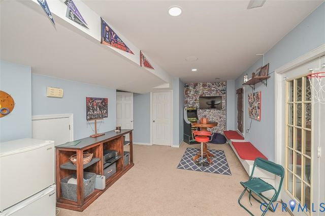 9051 Laurel Branch Cir, Hanover, VA 23116