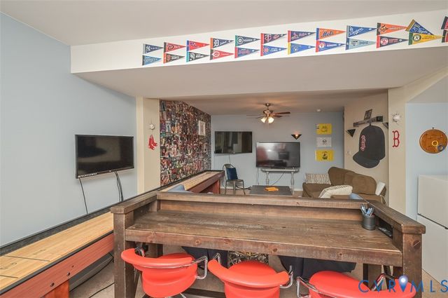 9051 Laurel Branch Cir, Hanover, VA 23116