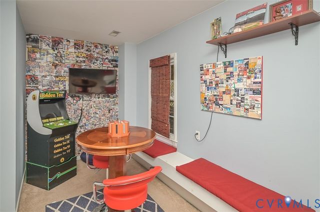 9051 Laurel Branch Cir, Hanover, VA 23116