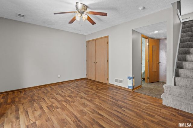 4015 Lillie Ave Apt 108, Davenport, IA 52806