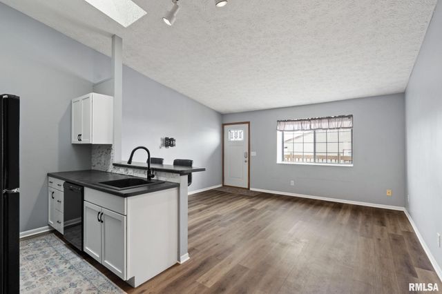 4015 Lillie Ave Apt 108, Davenport, IA 52806