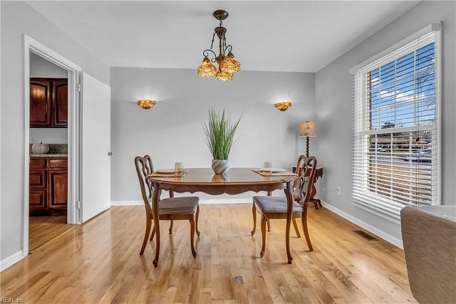 1447 Lake Forest DR, Portsmouth, VA 23701