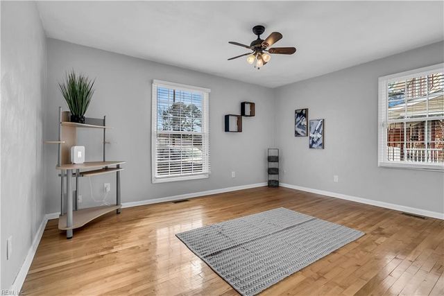 1447 Lake Forest DR, Portsmouth, VA 23701