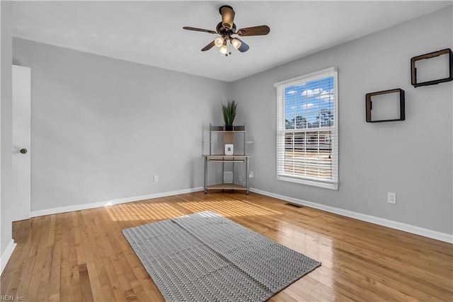1447 Lake Forest DR, Portsmouth, VA 23701