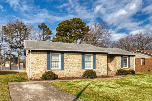 1447 Lake Forest DR, Portsmouth, VA 23701