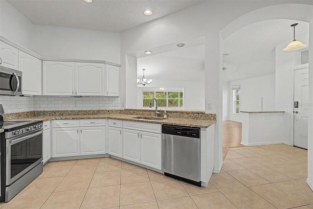 2241 WORTHINGTON GREENS DRIVE, Sun City Center, FL 33573