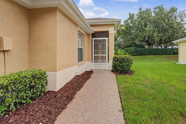 2241 WORTHINGTON GREENS DRIVE, Sun City Center, FL 33573