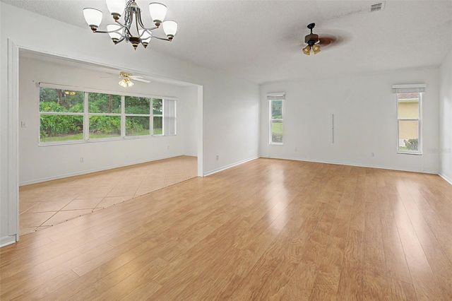 2241 WORTHINGTON GREENS DRIVE, Sun City Center, FL 33573