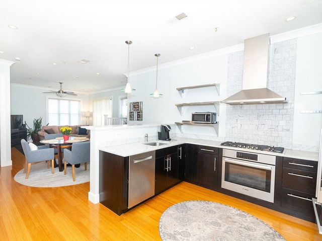 88 B St 301, Boston, MA 02127