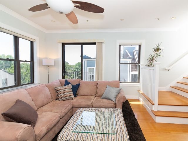 88 B St 301, Boston, MA 02127