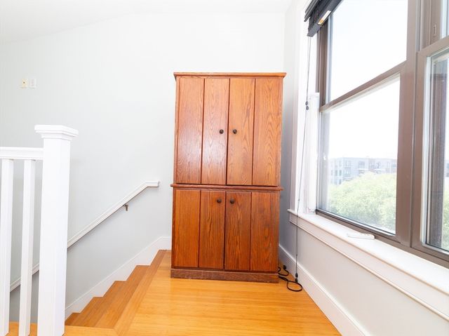 88 B St 301, Boston, MA 02127