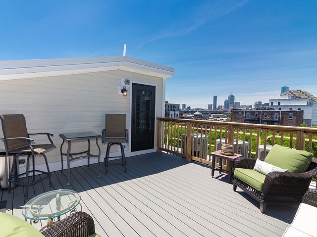 88 B St 301, Boston, MA 02127