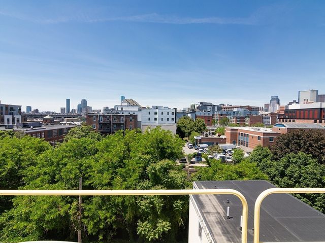 88 B St 301, Boston, MA 02127