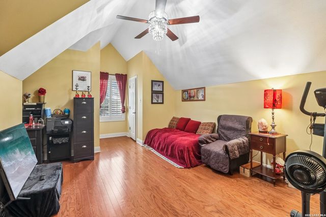 8238 PLUM VALLEY DR, San Antonio, TX 78255