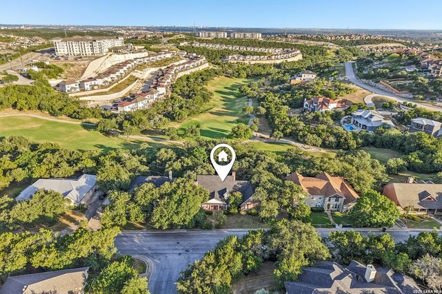 8238 PLUM VALLEY DR, San Antonio, TX 78255