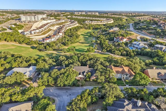 8238 PLUM VALLEY DR, San Antonio, TX 78255