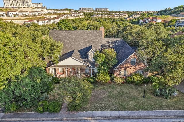 8238 PLUM VALLEY DR, San Antonio, TX 78255