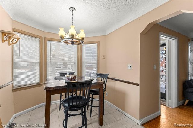 6732 Rockwood, Dearborn Heights, MI 48127