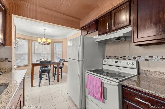 6732 Rockwood, Dearborn Heights, MI 48127