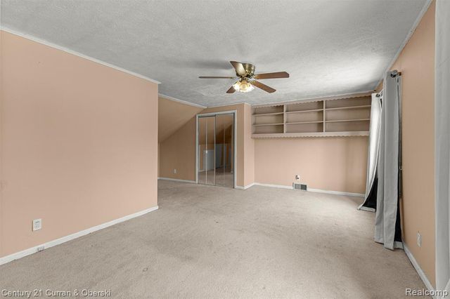 6732 Rockwood, Dearborn Heights, MI 48127