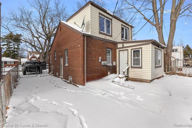 6732 Rockwood, Dearborn Heights, MI 48127