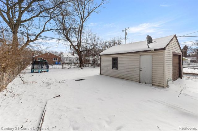 6732 Rockwood, Dearborn Heights, MI 48127