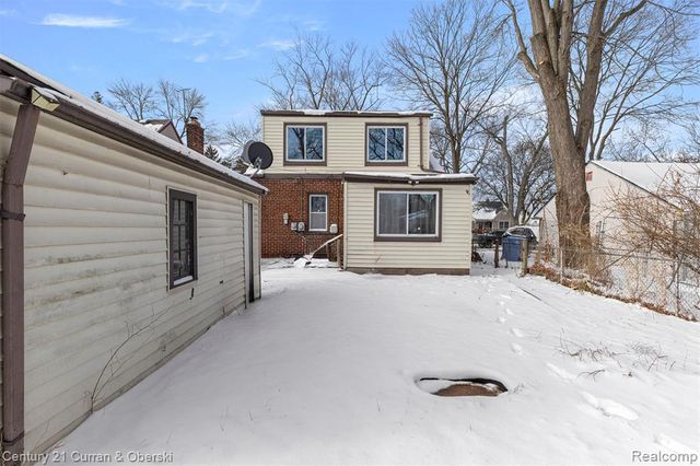 6732 Rockwood, Dearborn Heights, MI 48127