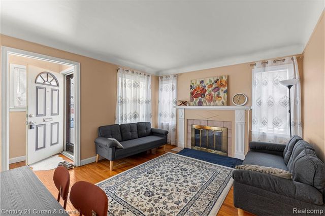 6732 Rockwood, Dearborn Heights, MI 48127