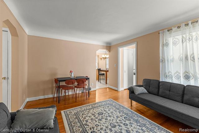 6732 Rockwood, Dearborn Heights, MI 48127