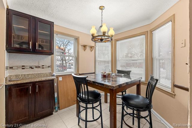 6732 Rockwood, Dearborn Heights, MI 48127