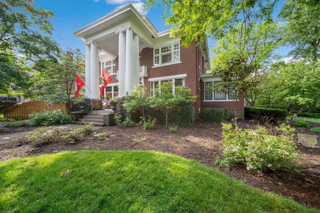 2465 E Broad Street, Columbus, OH 43209