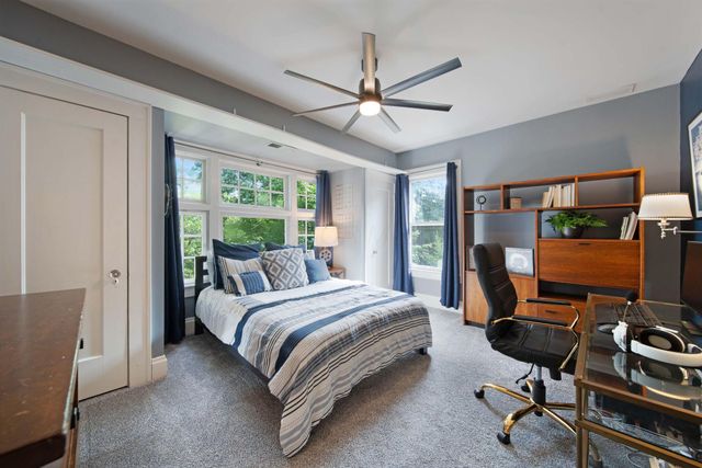 2465 E Broad Street, Columbus, OH 43209