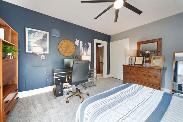 2465 E Broad Street, Columbus, OH 43209