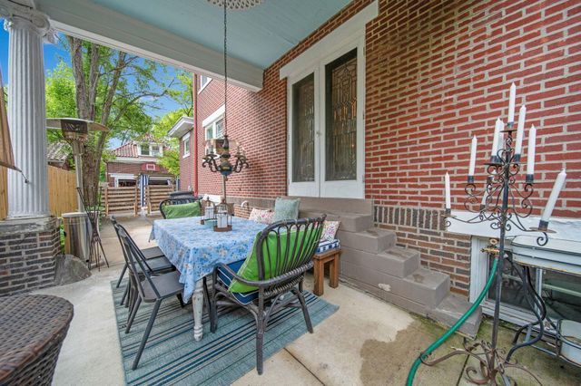 2465 E Broad Street, Columbus, OH 43209