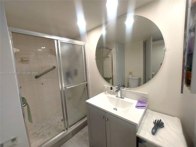 16300 Golf Club Road 317, Weston, FL 33326