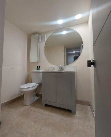 16300 Golf Club Road 317, Weston, FL 33326