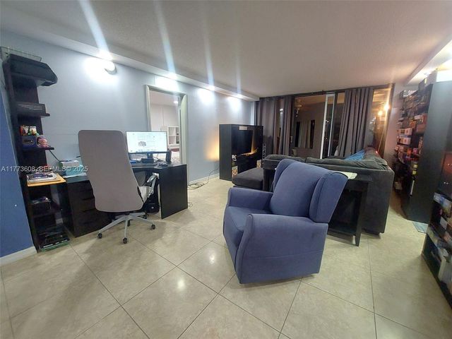 16300 Golf Club Road 317, Weston, FL 33326