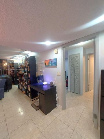 16300 Golf Club Road 317, Weston, FL 33326