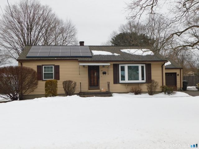 34 Cornwall Drive, Windsor Locks, CT 06096
