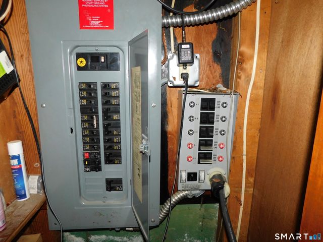 34 Cornwall Drive, Windsor Locks, CT 06096